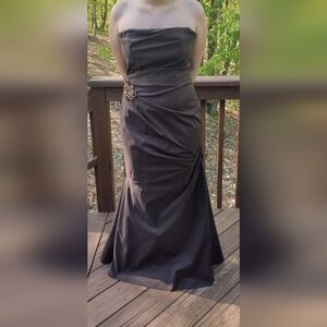 Women's brown David Meister formal dress size 8